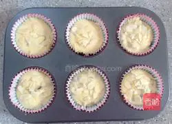 Muffin Cake Recipe Illustration 5