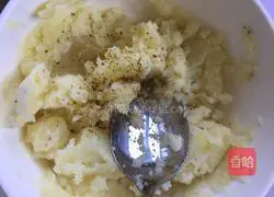 Illustration of how to make potato minced shrimp and beef pizza 8