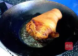 Illustration of how to make Dongpo elbow to attract wealth 8