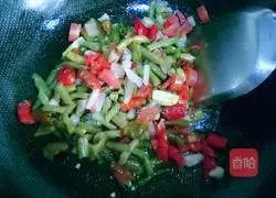 Illustration of how to make fried vermicelli with kimchi 5