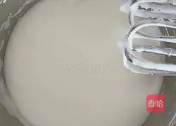 Illustration of how to make eight-inch chocolate chiffon cake 5