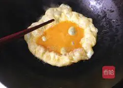 Illustration of how to make braised noodles with tomatoes and eggs 4