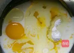 Illustration of how to make rice cooker cake 6