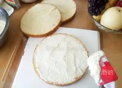 Illustration of how to make Doraemon birthday cake 5