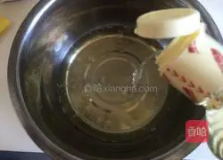 Illustration of how to make cake pieces 3