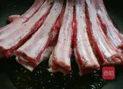 Illustration of French rosemary grilled lamb chops 6