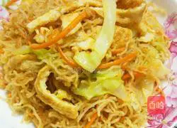 Illustration of three-strand fried rice noodles 8