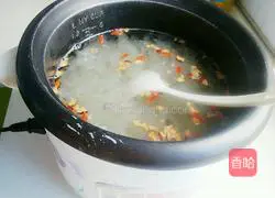 Illustration of how to make red dates, wolfberry and white fungus soup 8