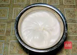 Illustration of how to make chiffon cake 6