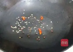 Illustration of making pickled cabbage, mutton and vermicelli soup 3