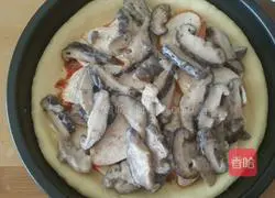 Cream Mushroom Grilled Chicken and Cheese Pizza Recipe Illustration 17