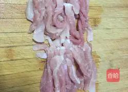 Illustration of how to make shredded pork with bean paste 1