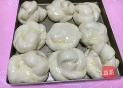 Illustration of how to make old-fashioned bread 15