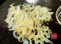 Illustration of how to make cold jellyfish and preserved eggs 3