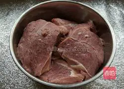 Illustration of how to cook beef 1