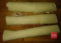 Illustration of how to make Lianhua Jingjiang shredded pork 4