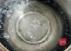 Illustration of how to make mustard green tofu and pork soup 7