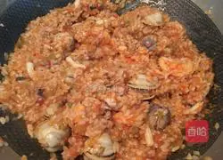 Spanish seafood risotto recipe illustration 6