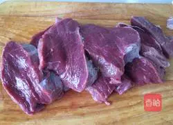 Illustration of how to make beef cubes 2