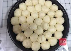 Illustration of how to make money buns 9