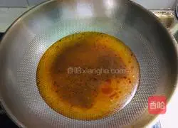 Illustration of how to make Xiabu Thai Tom Yum Soup with Maocai 3