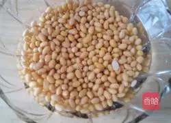 Illustration of making homemade tofu pudding 1