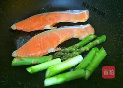 Illustration of how to make fried salmon 3