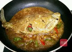 Illustration of braised Wuchang fish 7