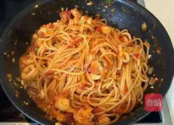 Illustration of how to make seafood pasta 8