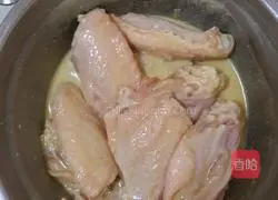 Illustration of how to make garlic fried chicken wings 4