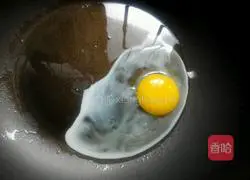 Illustration of how to make scallion noodles 12