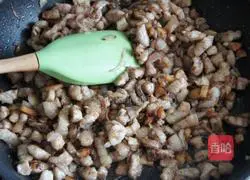 Illustration of how to make braised pork rice with mushrooms 4