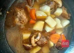 Illustration of home-style braised chicken 8