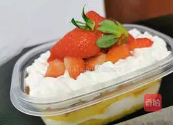 Fruit Box Cake Recipe Illustration 15