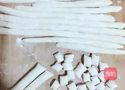 Illustration of how to make Ma Shi (Wo Wo Noodles) 4