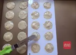 Illustration of how to make banana pancakes 6