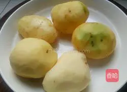 Illustration of steamed pork with millet flour 8