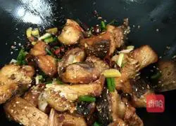 Illustration of how to make rice cake fish 12