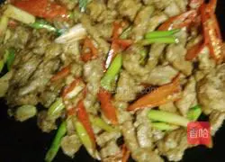 Illustration of how to make pepper-fried pork slices 4