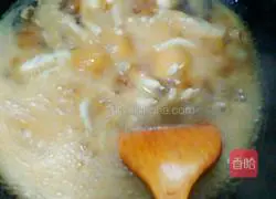 Illustration of how to make five-spice braised chicken feet 6