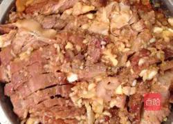 Illustration of hometown braised pork recipe 8