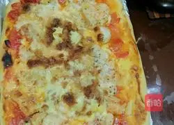 Illustration of how to make meat floss and seafood slider chicken pizza 4