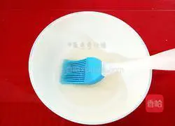 Illustration of how to make money buns 12