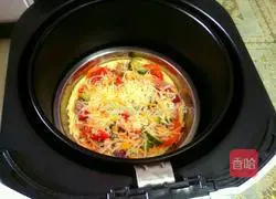 Illustration of how to make delicious pizza 10