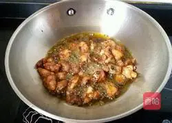 Illustration of how to make spicy chicken 8