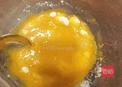 Illustration of how to make fruit cake 2