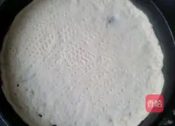 Illustration of how to make cantaloupe and tomato pizza 4