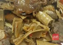 Illustration of braised beef with dried bamboo shoots 17