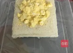 Illustration of how to make tuna cheese sandwich 6