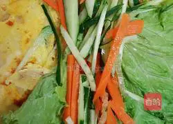 Illustration of how to make egg and vegetable rolls 6